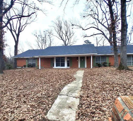$94,000 | 10 Ironwood Drive, Texarkana, TX 75503