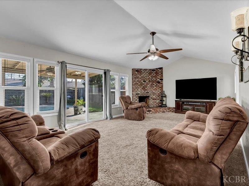 1005 Raymond Road Hanford, CA 93230 - Photo 18 of 31 Gallery Image 18