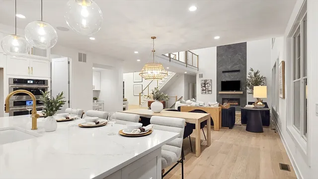 $2,019,000 | 6 Lady Constance Way, Unit 21, Westford, MA 01886