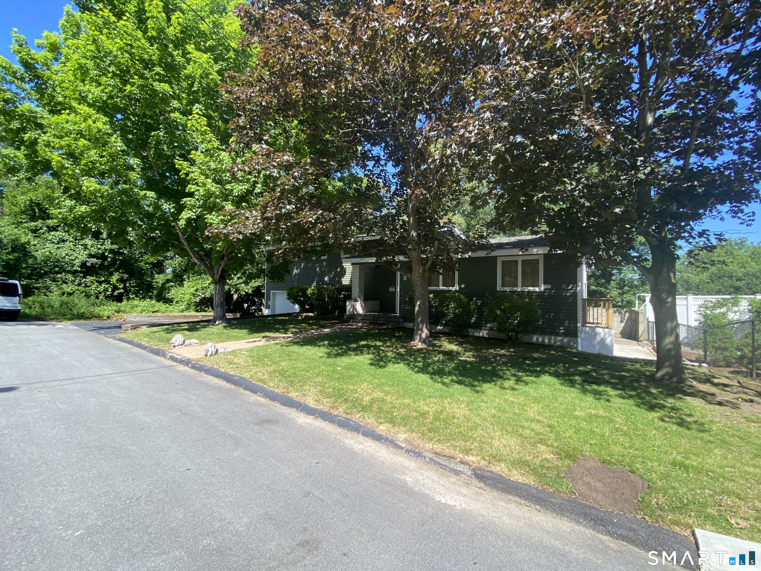 8 Commodore Street Norwich, CT 06360 - Photo 35 of 38
