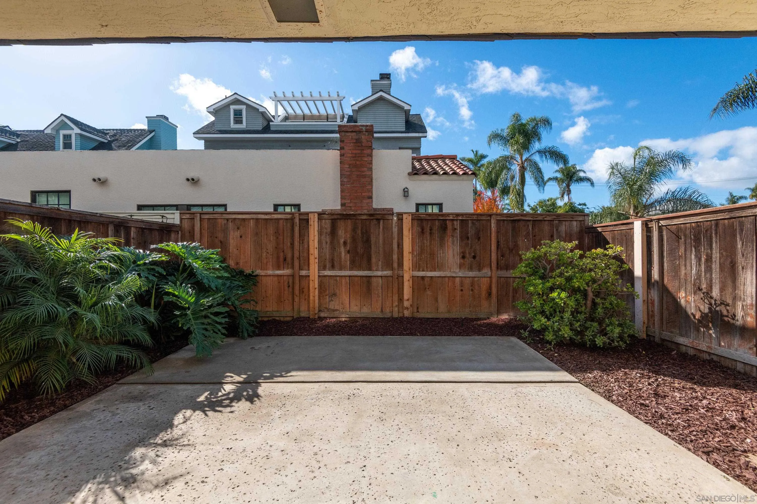441 D Avenue Coronado, CA 92118 - Photo 16 of 24 a view of entryway with flower pots