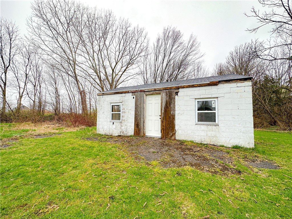 Undisclosed Address Le Roy, NY 14482 - Photo 10 of 45