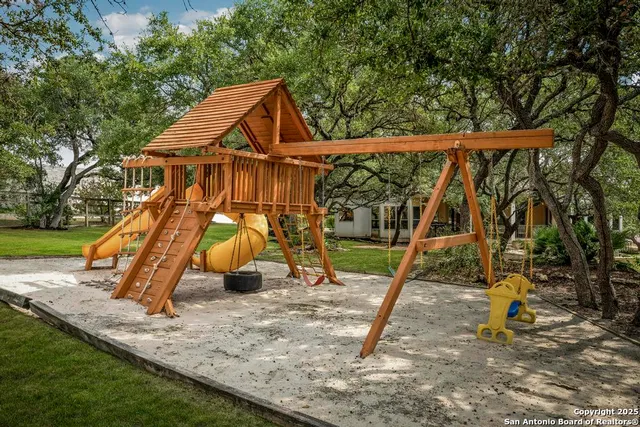 $1,300,000 | 7 Park Mountain, San Antonio, TX 78255