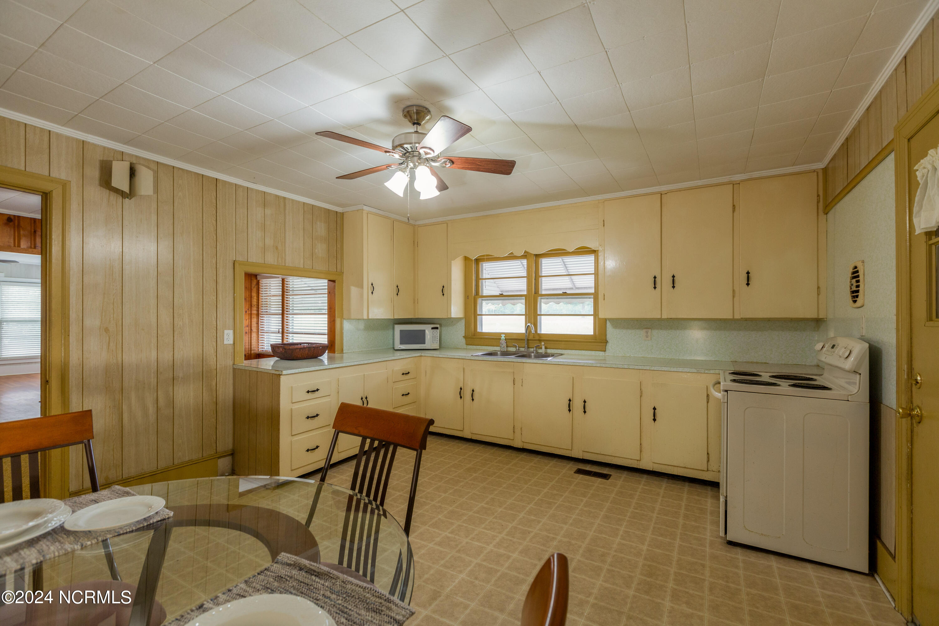 1680 Fleet Cooper Road Roseboro, NC 28382 - Photo 13 of 33 1680 Fleet Cooper Rd14