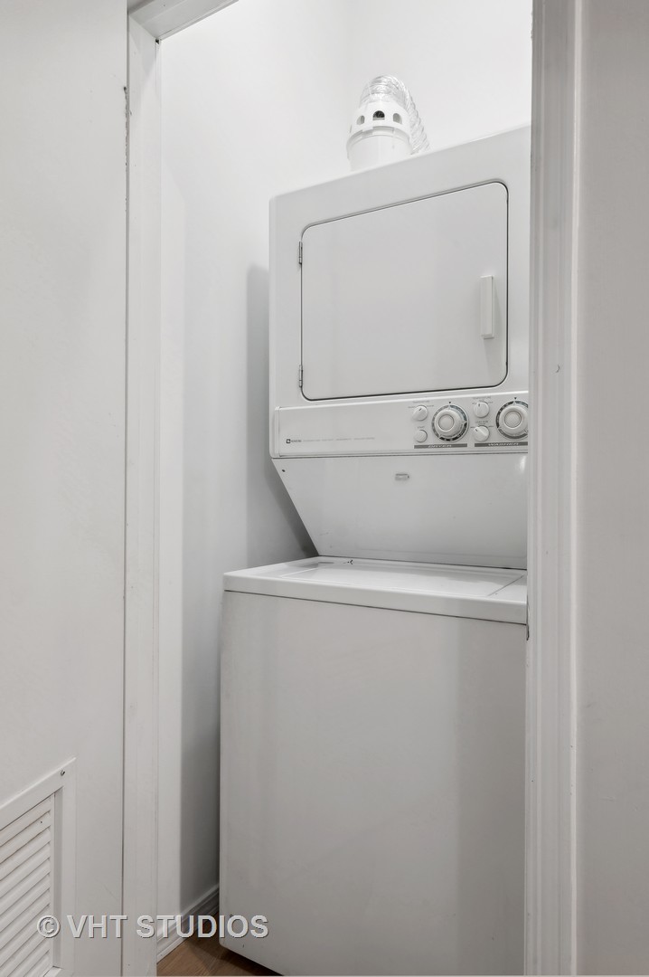 811 South Lytle Street, Unit 407 Chicago, IL 60607 - Photo 12 of 17 Gallery Image 12