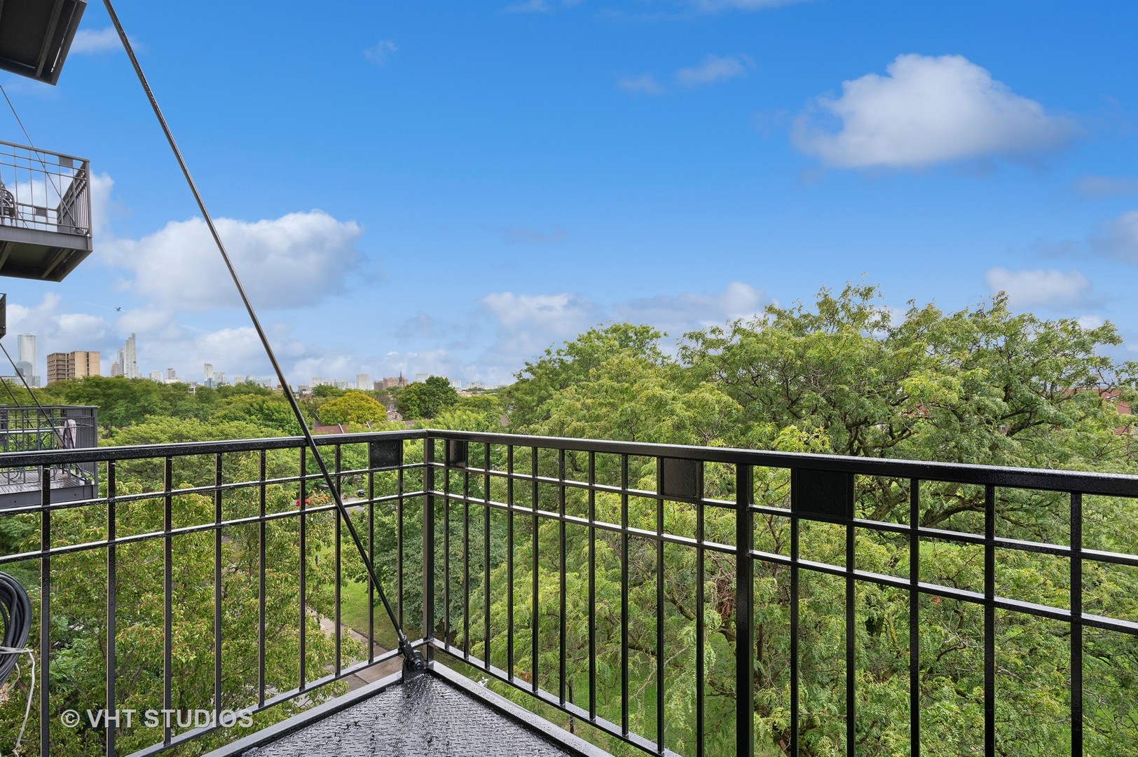 811 South Lytle Street, Unit 407 Chicago, IL 60607 - Photo 13 of 17 Gallery Image 13