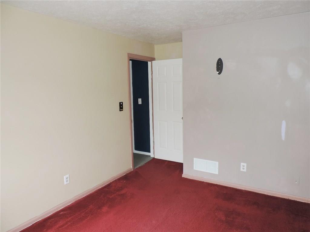 2560 Elgro Road Gibsonia, PA 15044 - Photo 11 of 24 Gallery Image 11
