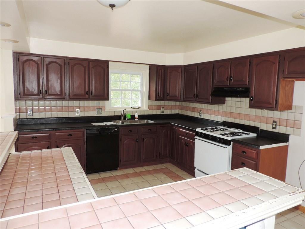 2560 Elgro Road Gibsonia, PA 15044 - Photo 6 of 24 Gallery Image 6