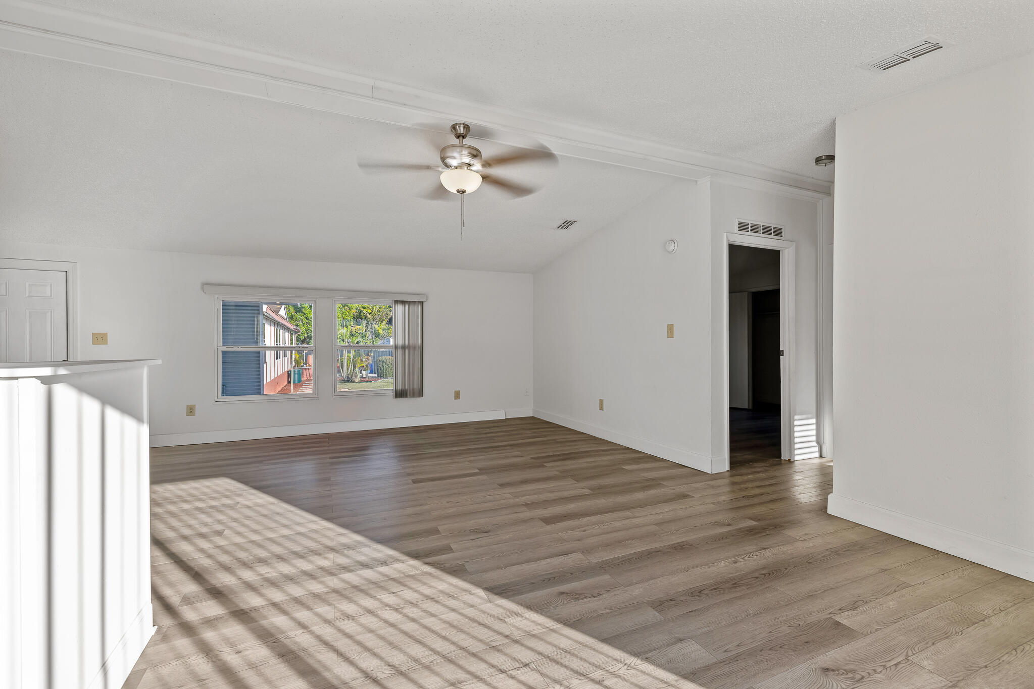 11831 Bay Place Boca Raton, FL 33428 - Photo 8 of 22 11831 Bay Pl Boca Raton-21