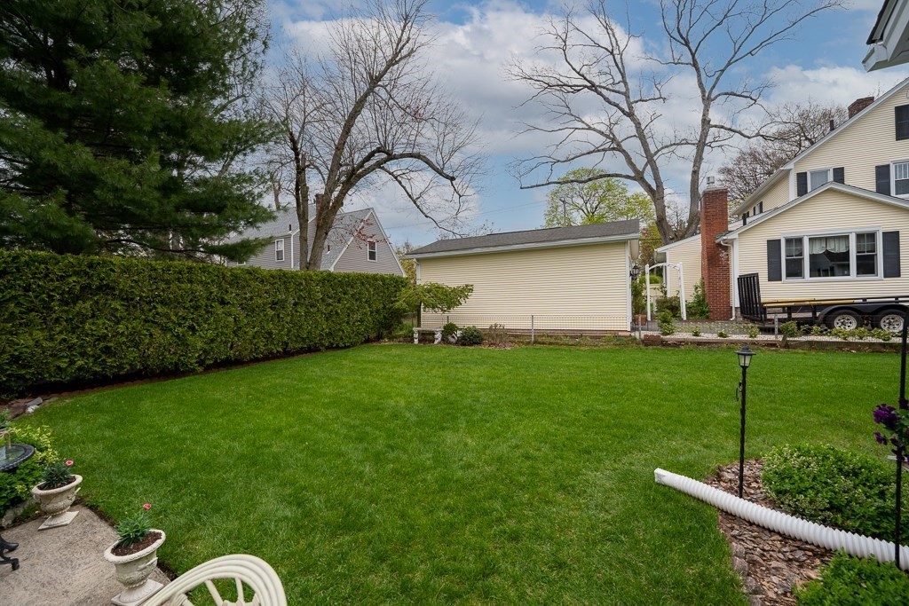 11 Ashbrook Street Springfield, MA 01118 - Photo 29 of 35
