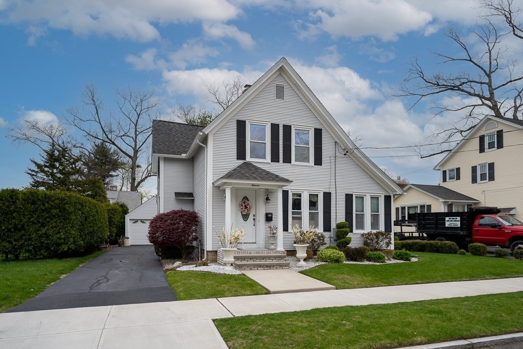 11 Ashbrook Street Springfield, MA 01118 - Photo 3 of 35