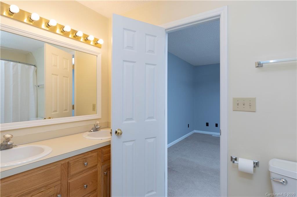 1447 Dove Landing Road York, SC 29745 - Photo 13 of 26 Gallery Image 13