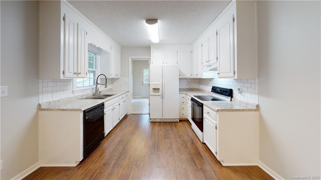 1447 Dove Landing Road York, SC 29745 - Photo 5 of 26 Gallery Image 5