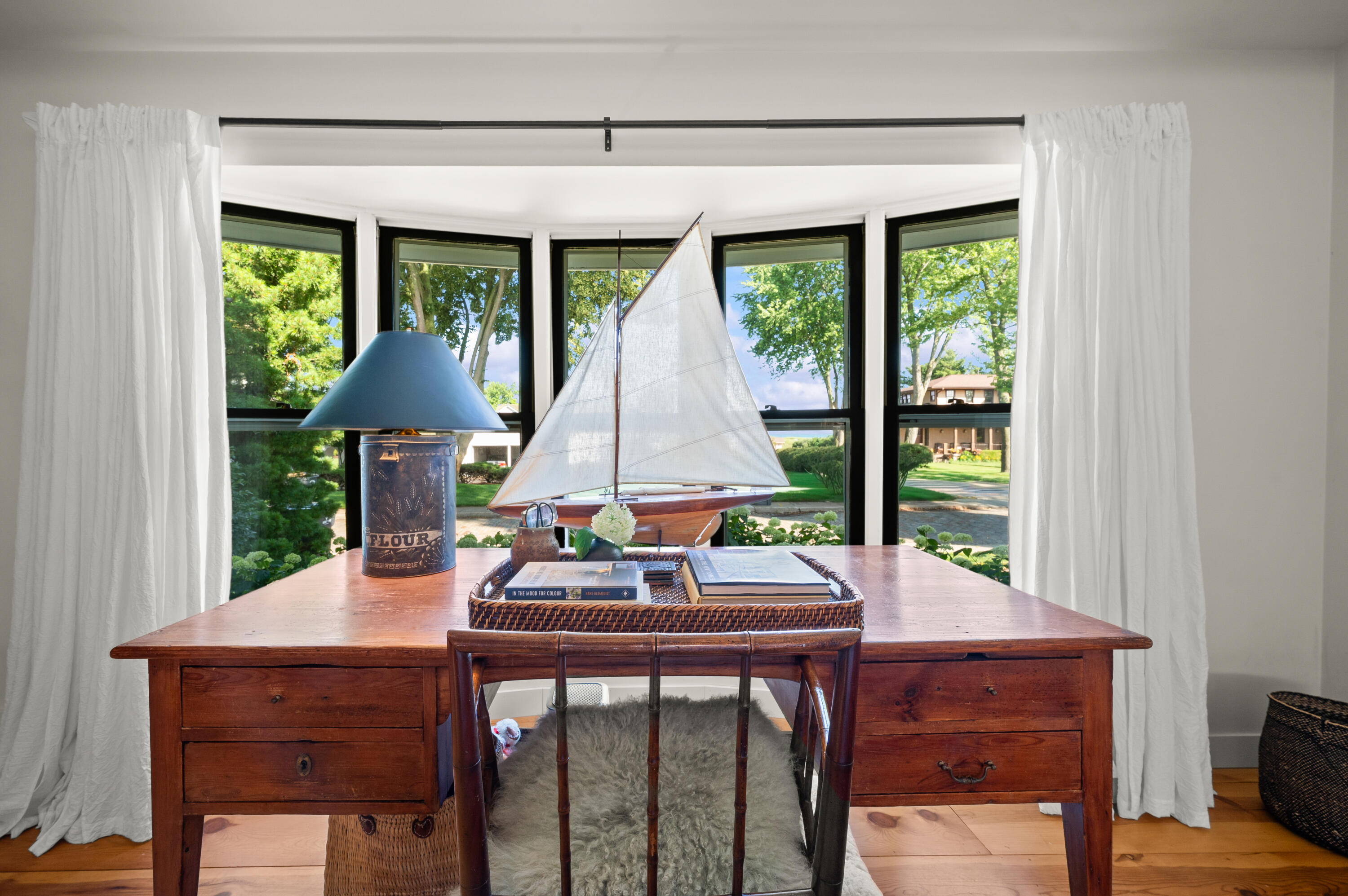 347 Ridgeway Street St. Joseph, MI 49085 - Photo 11 of 44 Window wiith lakeview
