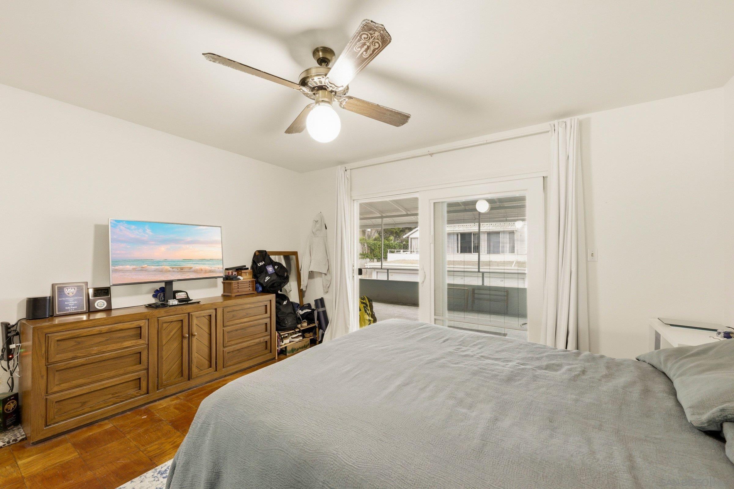 2364 Torrey Pines Road La Jolla, CA 92037 - Photo 14 of 36