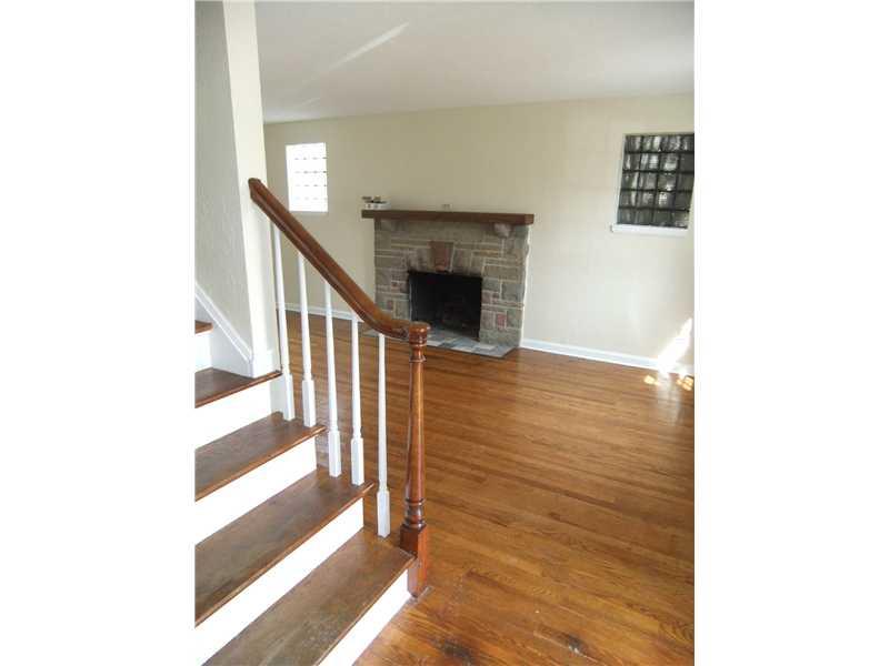 1932 Spring Valley Road Pittsburgh, PA 15243 - Photo 4 of 17 Living Room.