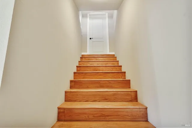 a view of a house with kitchen and a view of the house