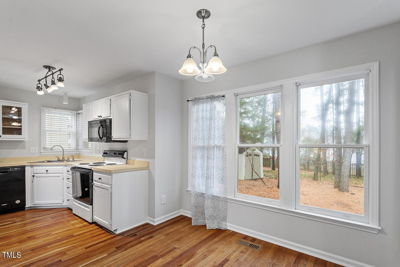 5906 Forest Ridge Drive Durham, NC 27713 - Photo 14 of 33 5906 Forest Ridge Drive_15