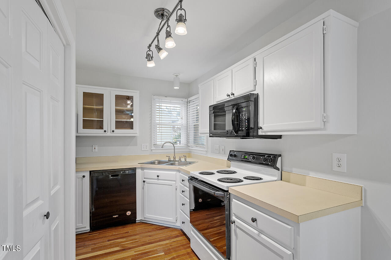 5906 Forest Ridge Drive Durham, NC 27713 - Photo 16 of 33 5906 Forest Ridge Drive_17