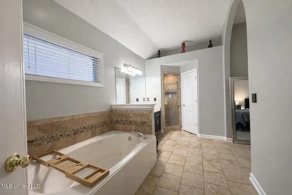 $320,000 | 6568 Braybourne Main, Olive Branch, MS 38654