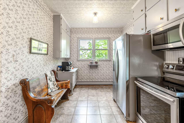 161 West Chicago Street Coldwater, MI 49036 - Photo 4 of 46 Gallery Image 4