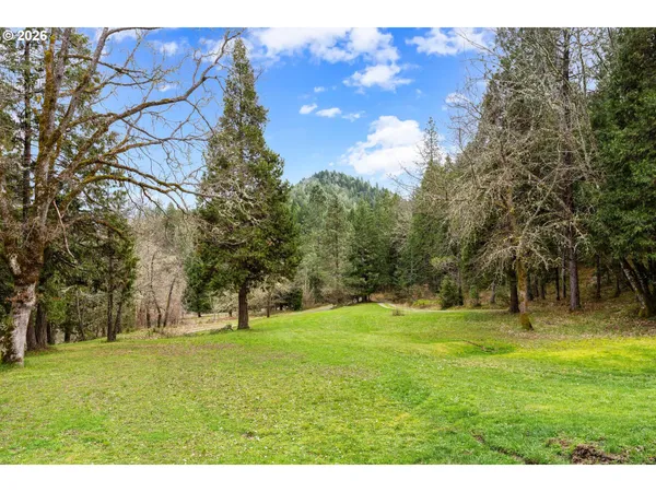 $675,000 | 778 Pack Lane, Glendale, OR 97442