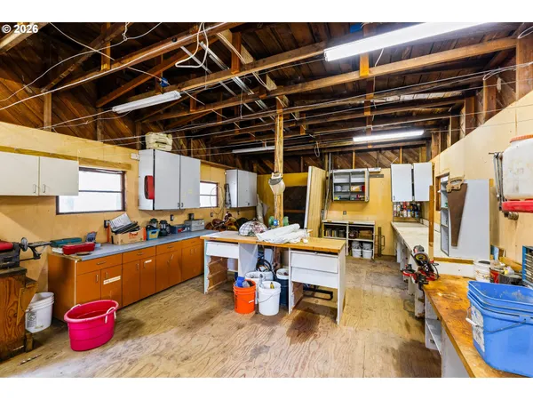 $675,000 | 778 Pack Lane, Glendale, OR 97442