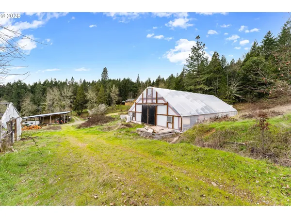 $675,000 | 778 Pack Lane, Glendale, OR 97442