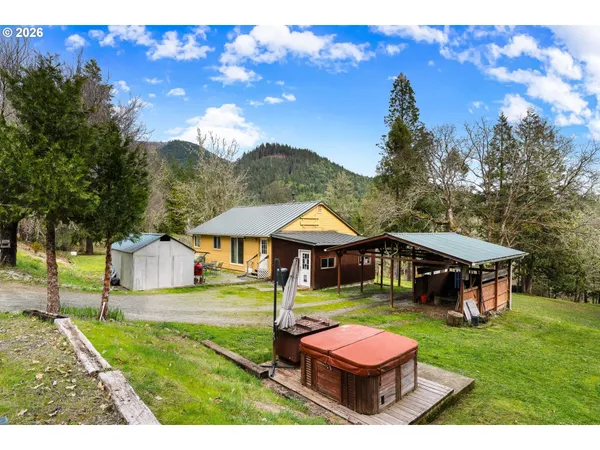 $675,000 | 778 Pack Lane, Glendale, OR 97442