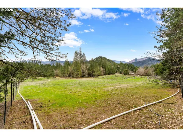 $675,000 | 778 Pack Lane, Glendale, OR 97442