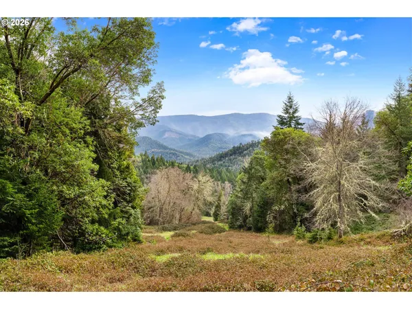 $675,000 | 778 Pack Lane, Glendale, OR 97442