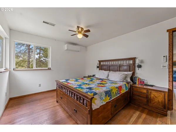 $675,000 | 778 Pack Lane, Glendale, OR 97442
