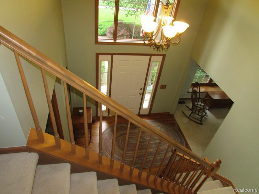 Foyer 10.jpg