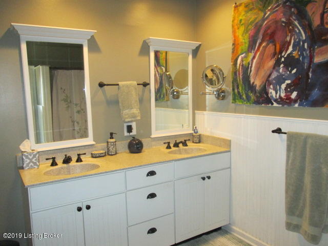 4611 Fox Run Road Louisville, KY 40207 - Photo 48 of 61 IMG_3773