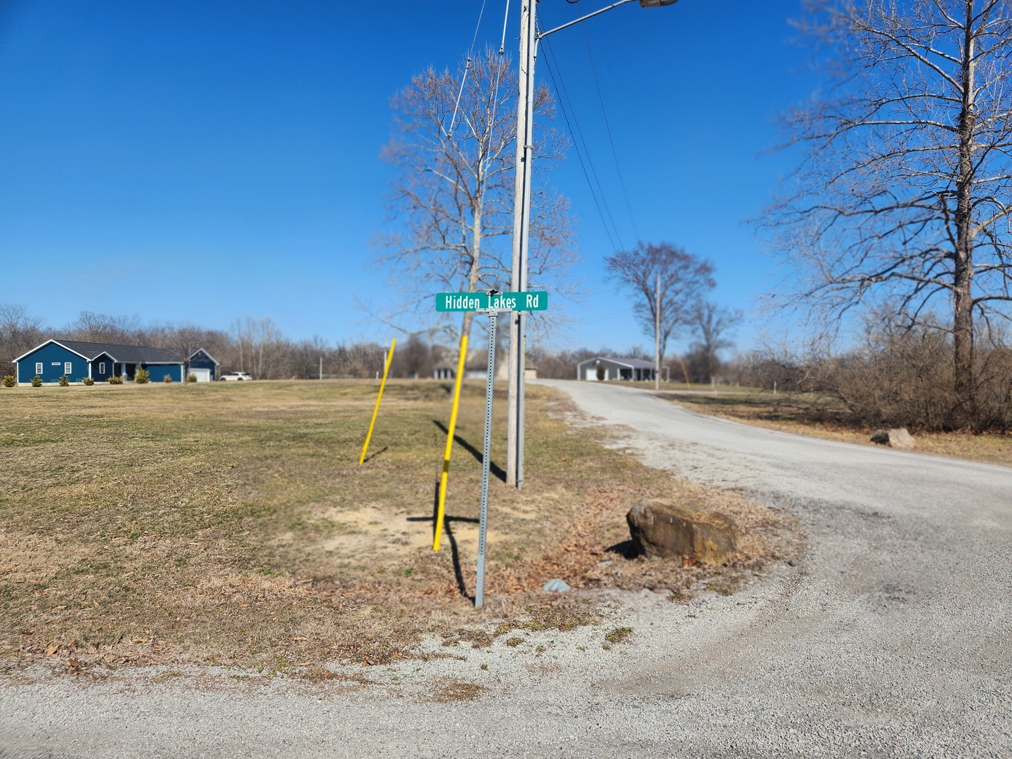 821 Bluebell Road Du Quoin, IL 62832 - Photo 10 of 10 a front view of a house with a yard