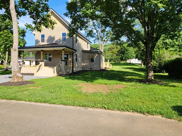 $349,900 | 1 Magnolia Street, Niota, TN 37826