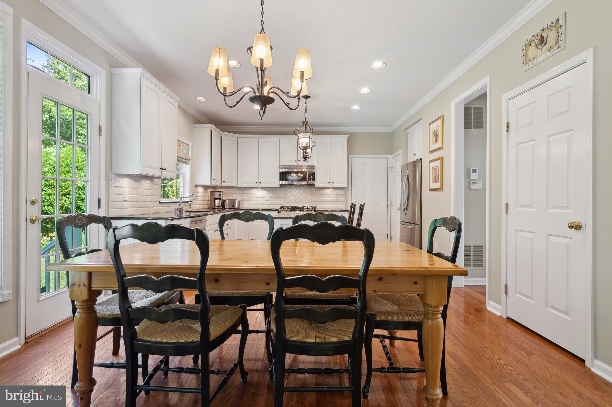55 Avalon Road Pennington, NJ 08534 - Photo 15 of 39 Breakfast Area