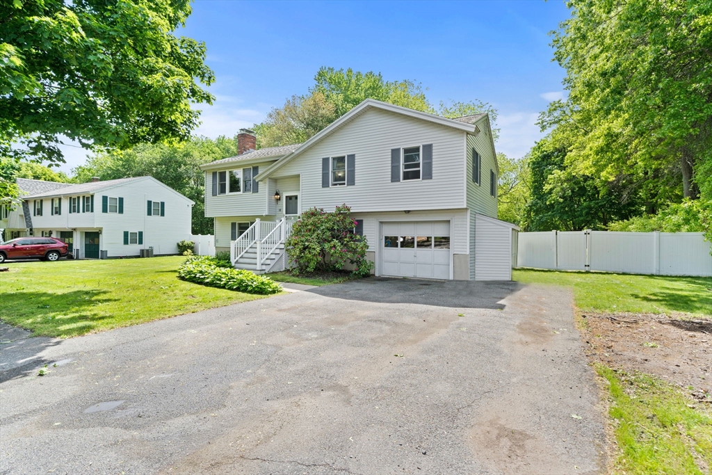 10 Upland Road Danvers, MA 01923 - Photo 2 of 30