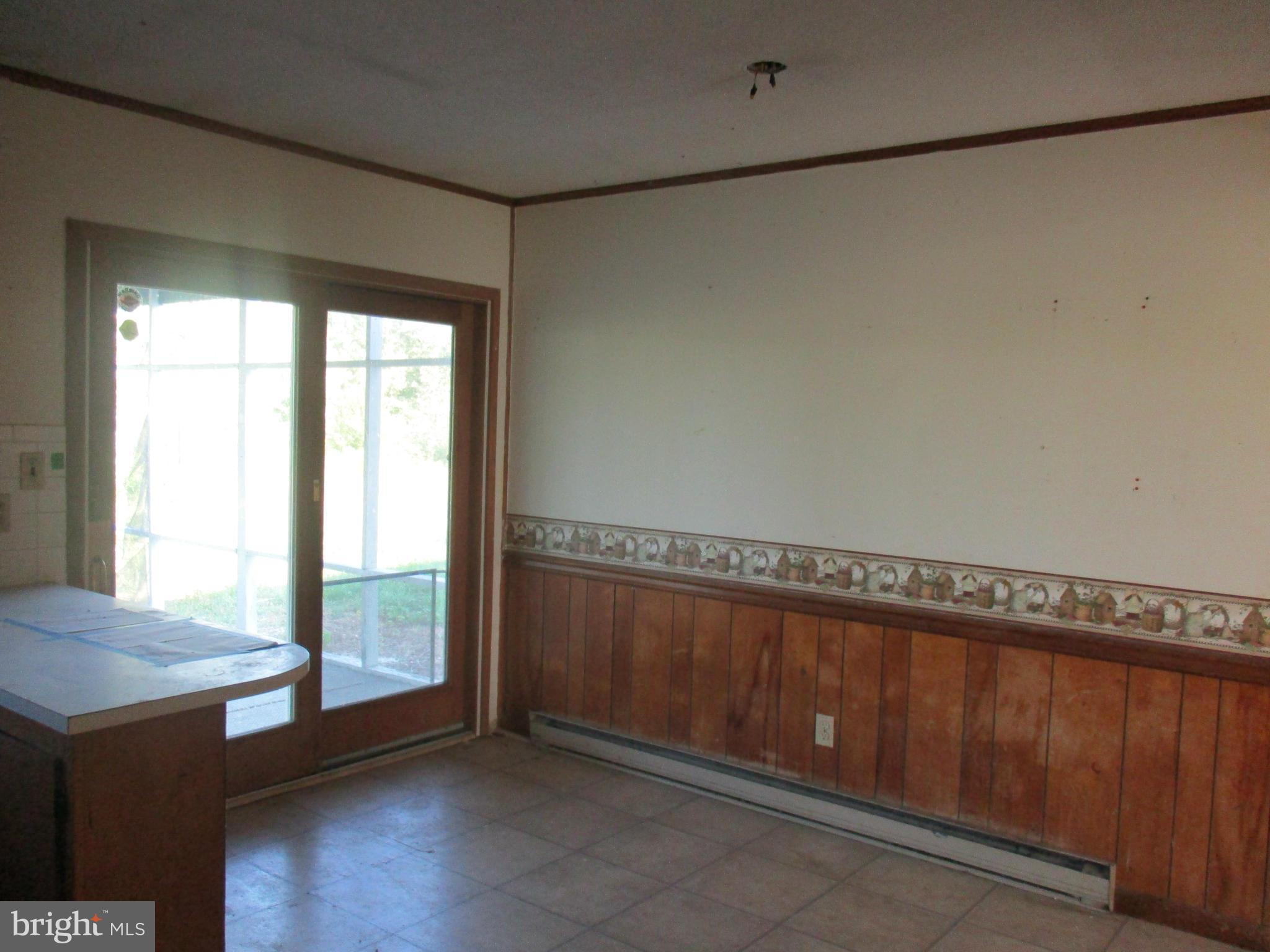 13743 Oakland Road Ridgely, MD 21660 - Photo 3 of 13 Dining Room
