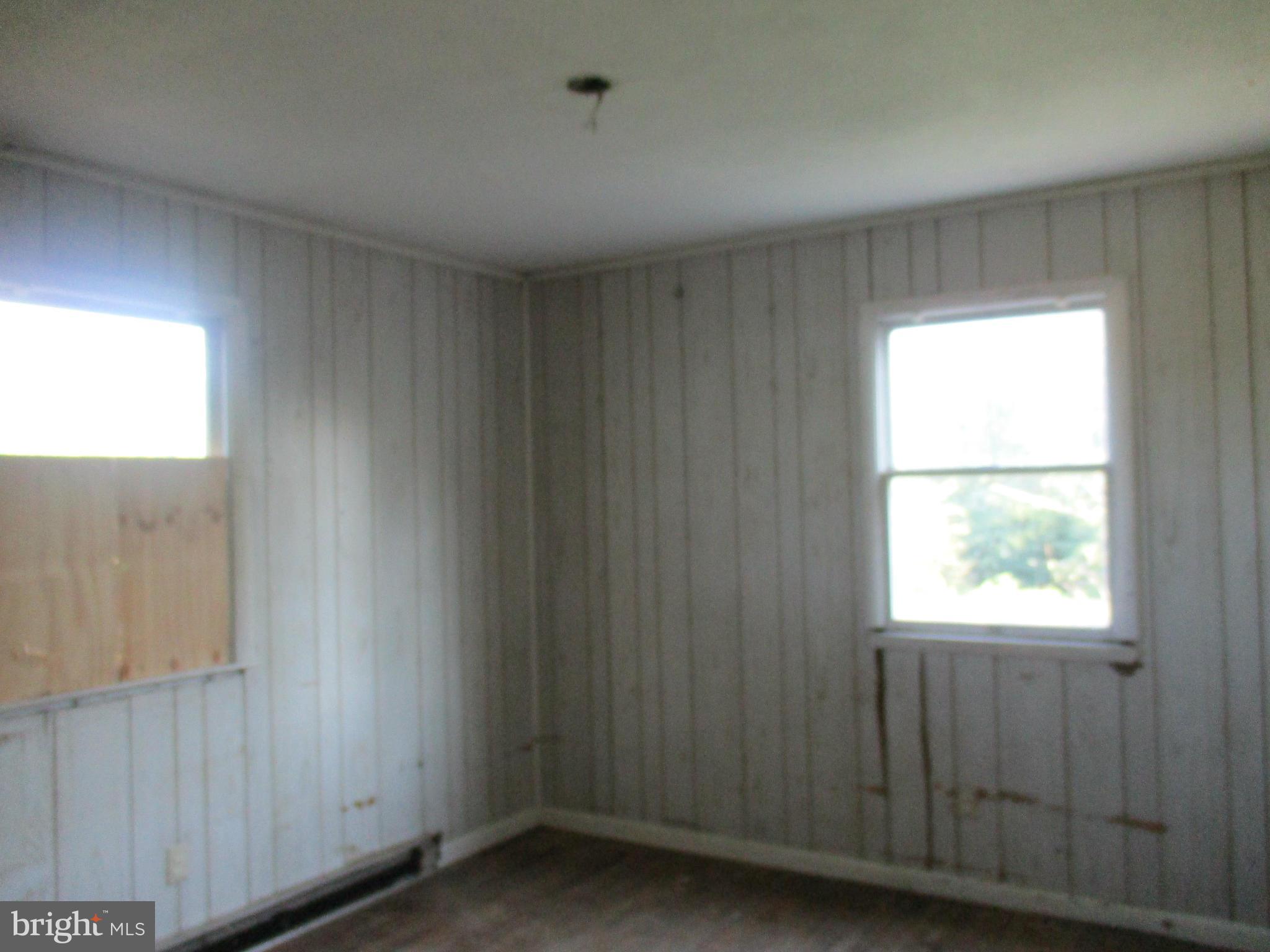 13743 Oakland Road Ridgely, MD 21660 - Photo 8 of 13 Bedroom