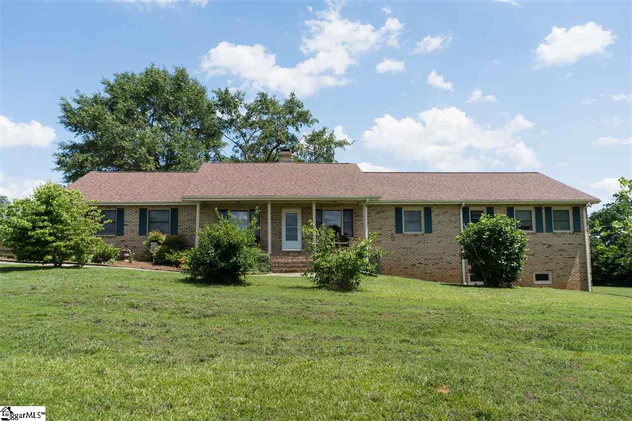 207 Hunters Road Pauline, SC 29374 - Photo 1 of 36