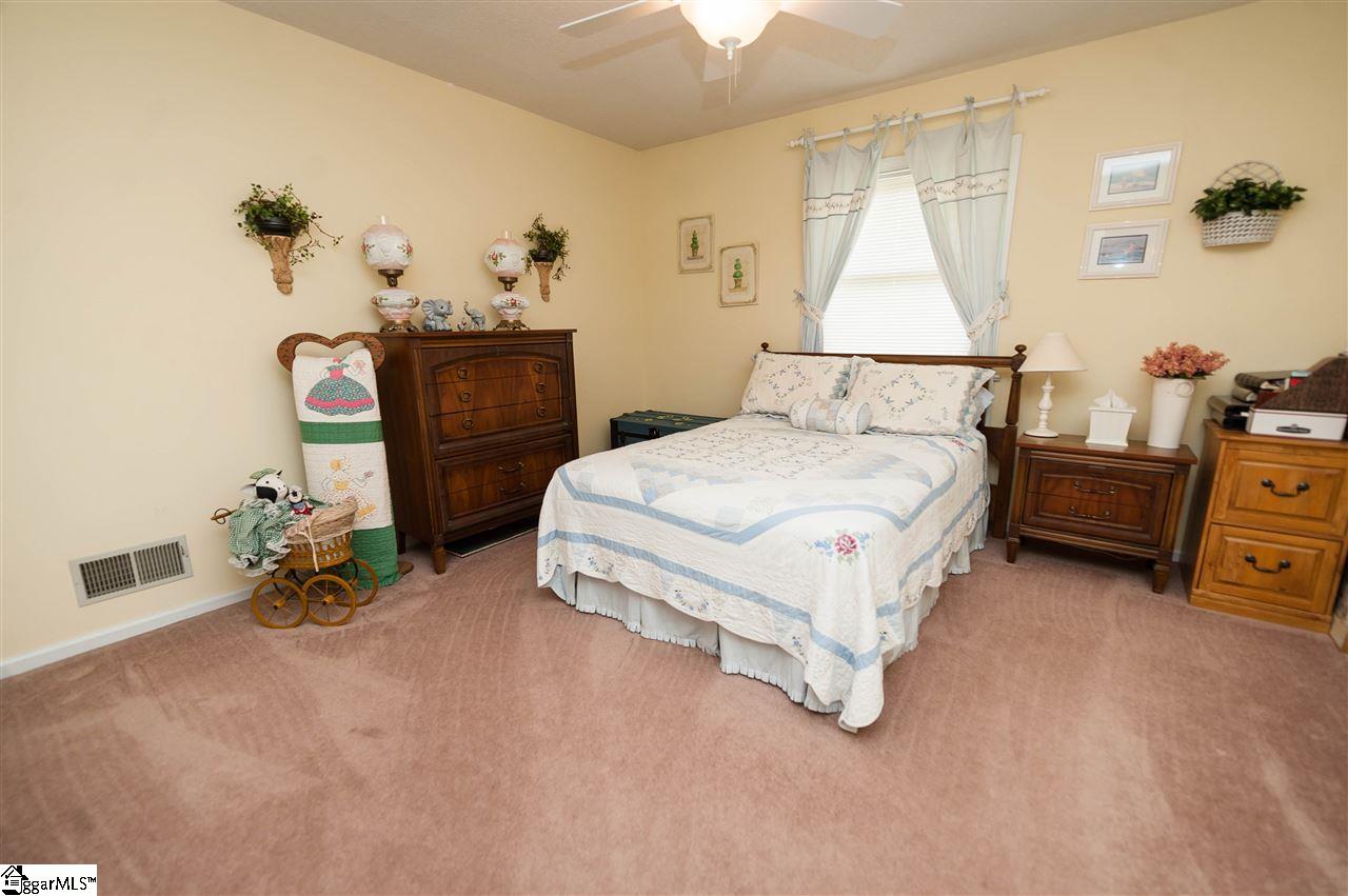 207 Hunters Road Pauline, SC 29374 - Photo 13 of 36