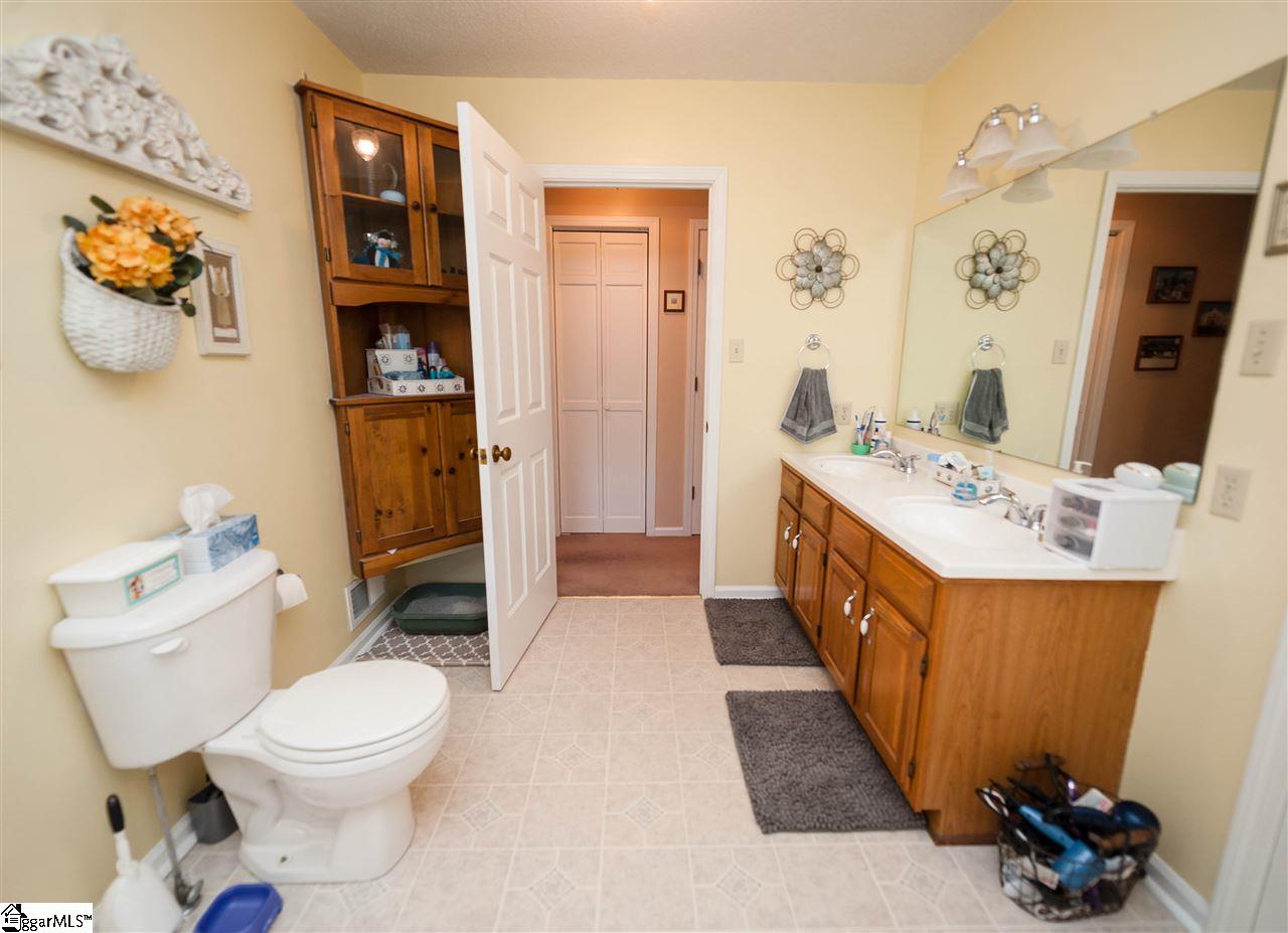207 Hunters Road Pauline, SC 29374 - Photo 18 of 36