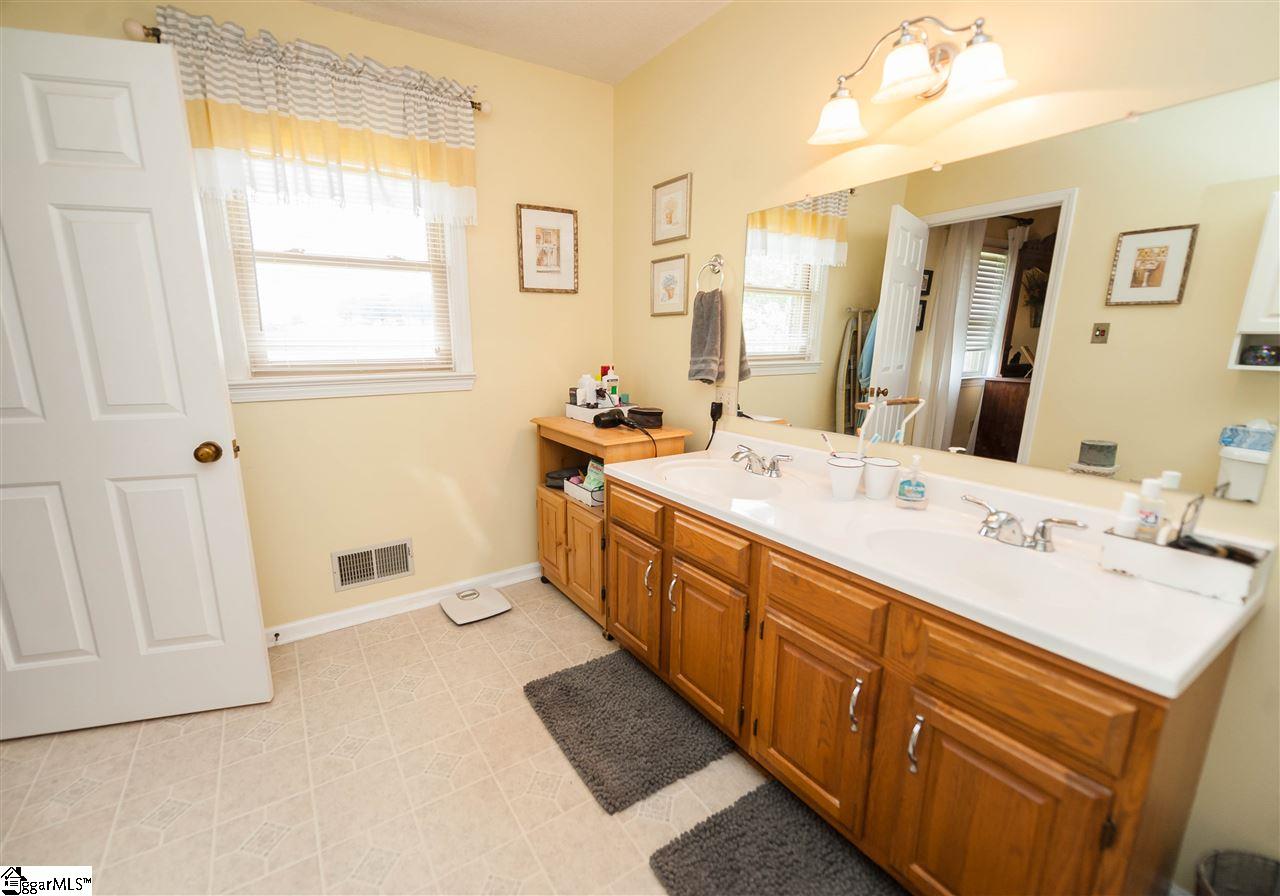 207 Hunters Road Pauline, SC 29374 - Photo 24 of 36