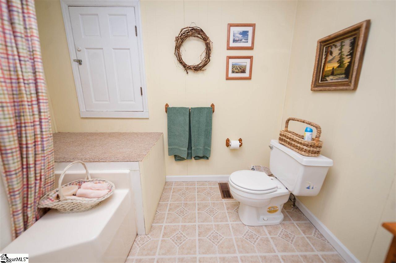 207 Hunters Road Pauline, SC 29374 - Photo 29 of 36