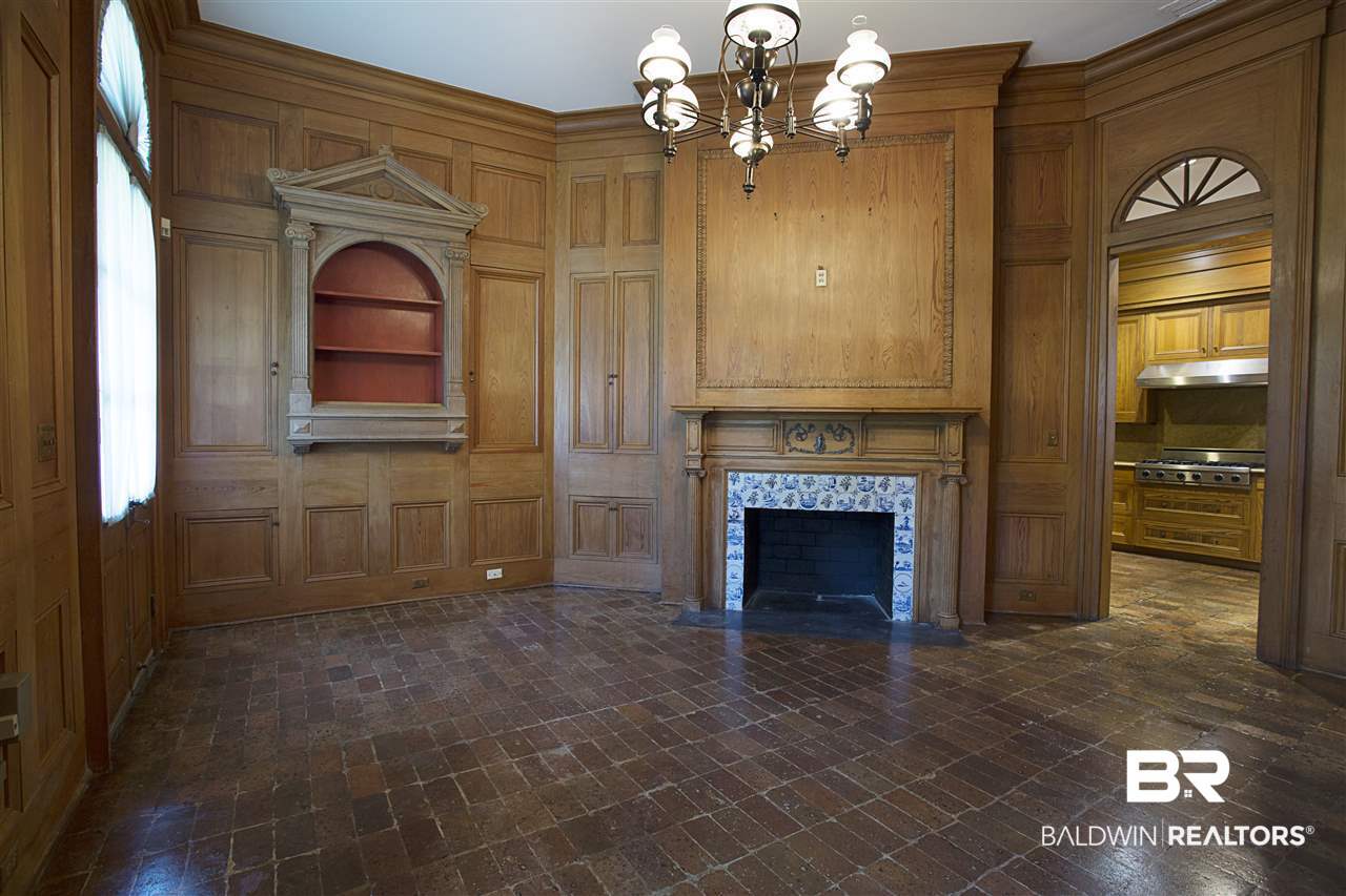 55 McGregor Avenue Mobile, AL 36608 - Photo 27 of 50 Cypress paneled Breakfast Room w/ fireplace