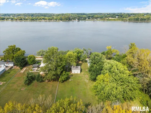 $189,900 | 914 1st Avenue, Hampton, IL 61256