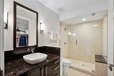 $1,099,000 | 2600 West 7th Street, Unit 2812, Fort Worth, TX 76107