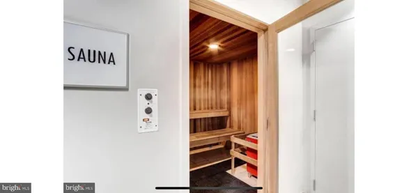 $1,590 | 1021 Arlington Boulevard, Unit 623, Arlington, VA 22209