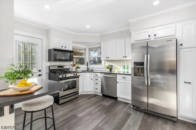 $749,999 | 15 Princeton Place, Nutley, NJ 07110